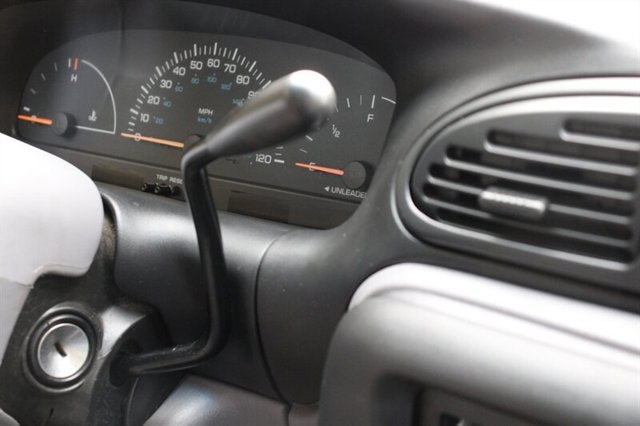 1999 Dodge Caravan Base