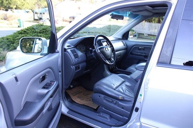 2005 Honda Pilot EX-L with NAVI
