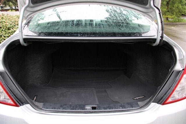 2015 Nissan Versa SV