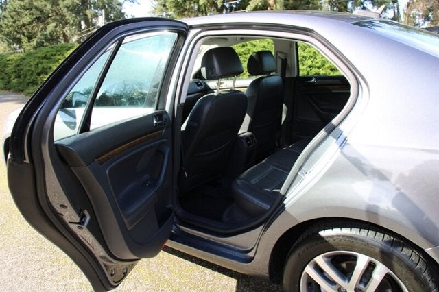 2005 Volkswagen Jetta Sedan A5 2.5L