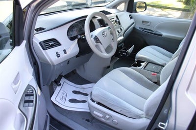 2011 Toyota Sienna LE 8-Passenger