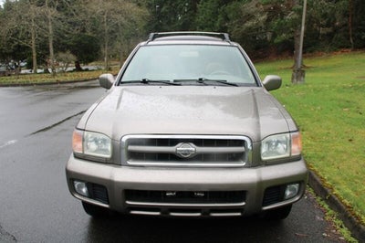 2001 Nissan Pathfinder LE