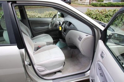 2003 Toyota Prius Base