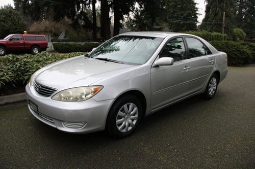 2005 Toyota Camry LE